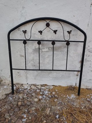 Cabecero de forja negro