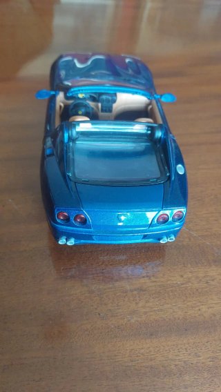 Ferrari Super America 1:18