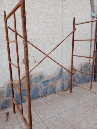 ANDAMIOS SIN PASARELA