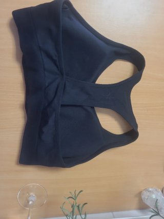Top sujetador deportivo Puma negro