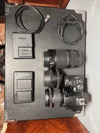 Canon EOS 250D + 3 objetivos + accesorios