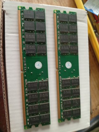 2x 4GB DDR2 800MHz PC2-6400U RAM