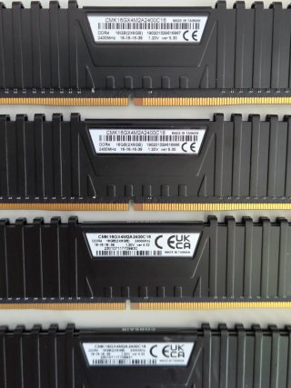 RAM DDR4 32GB 4×8gb 2400MHZ Corsair Vengeance lpx