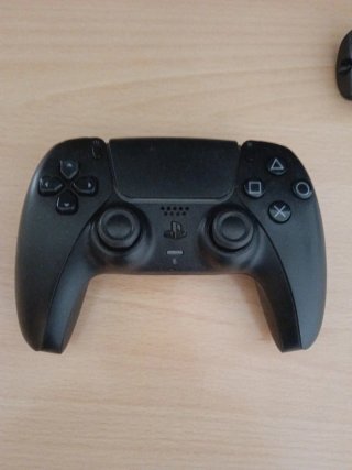 Mando PS5 para reparar.