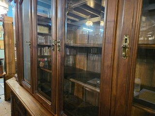 Móvel de sala/escritório em madeira
