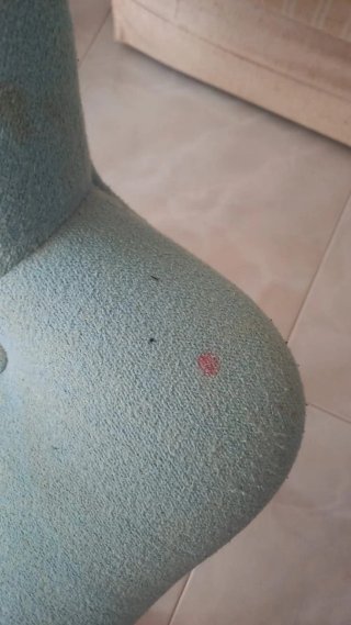 Butaca de diseño azul tela y madera