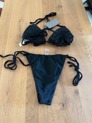 Bikini Missguided nero con borchie tg L