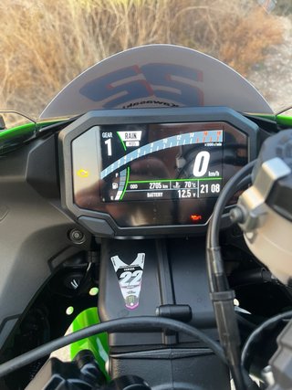 Kawasaki ZX6R Sportbike Verde