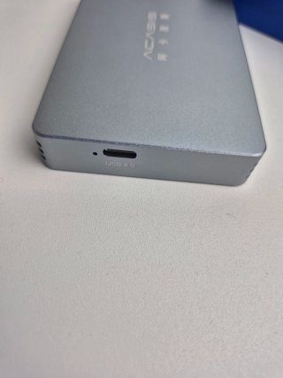 Acasis TBU401 SSD M.2 NVMe Thunderbolt 3/4 40G