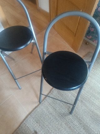 2 Banquetas Altas Negras Plegables