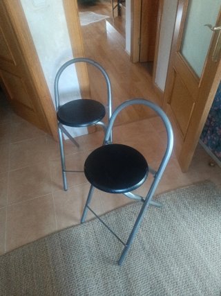 2 Banquetas Altas Negras Plegables