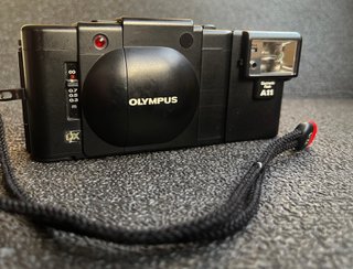 Olympus XA4 Macro + Flash A11 + Bolsa