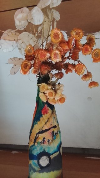Florero de cristal pintado a mano