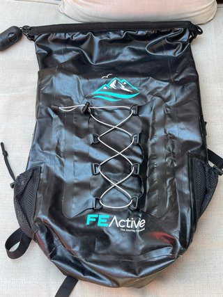 Mochila Estanca 30L Negra y Turquesa