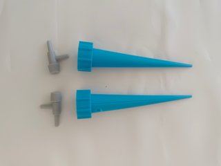 2 Dispositivos de riego automático para plantas