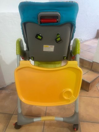Trona infantil con diseño divertido