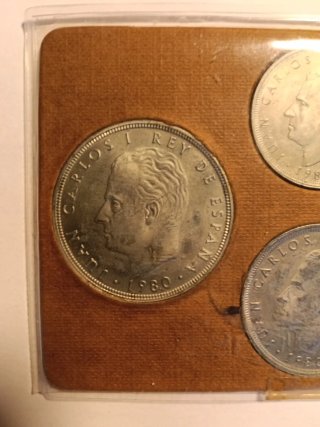 Cartera numismática mundial 82