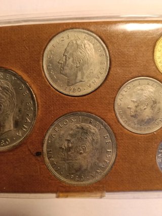 Cartera numismática mundial 82