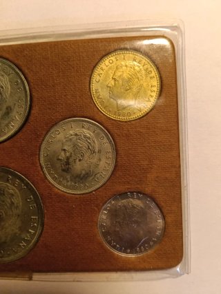 Cartera numismática mundial 82