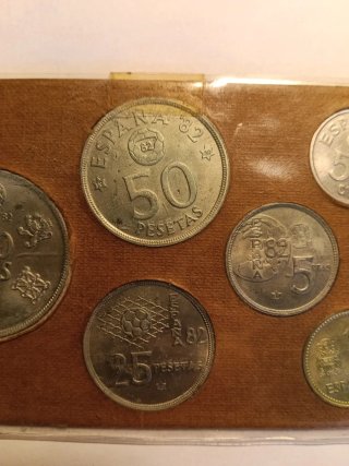 Cartera numismática mundial 82