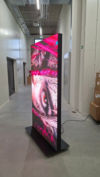 Totem Pantalla LED Digital Interior