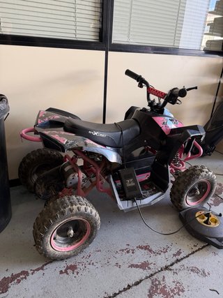 Quad Infantil Rosa y Blanco 2