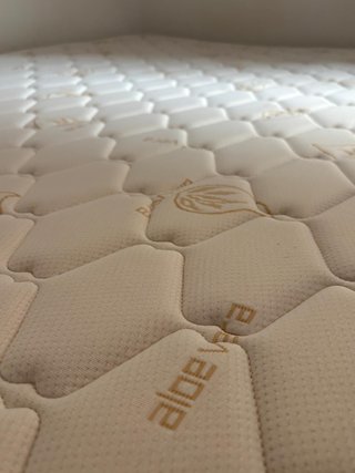 Cama Madera LUFE + Colchón Aloe Vera 150x190