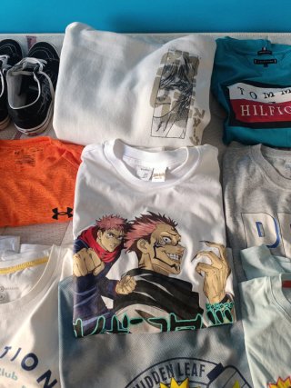 Lote Ropa Chico: Zapatillas y Camisetas