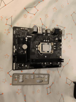 Placa Base GA-B250M-D2V + I7 7700k