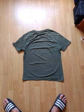 Camiseta verde Primark manga corta