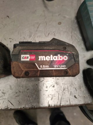 Cargador Metabo ASC 30-36 V
