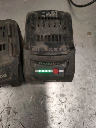Cargador Metabo ASC 30-36 V
