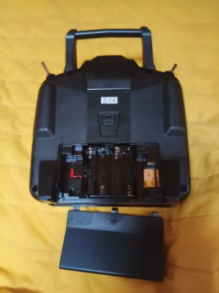 Emisora Futaba T8J 2.4GHz S-FHSS 8 Canales