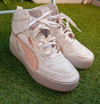 Zapatillas Puma Blancas y Rosas
