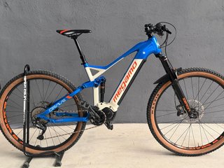Bici eléctrica Megamo CRAVE. Con 1750km