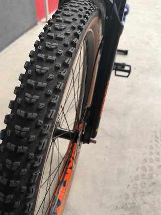 Bici eléctrica Megamo CRAVE. Con 1750km