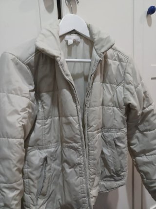 Chaqueta acolchada mujer beige