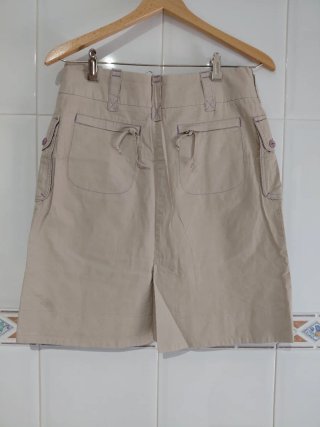 Falda beige talla M