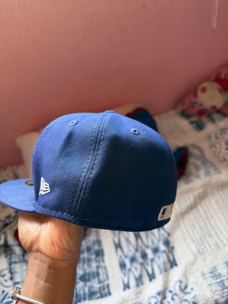 Gorra New Era Bordada Flores y Pájaro