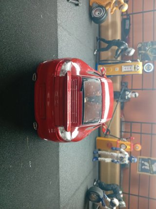 Porsche 911 Welly 1/18 Rojo