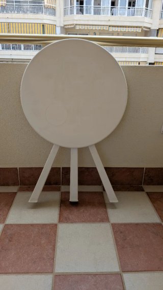 Mesa redonda de resina blanca plegable