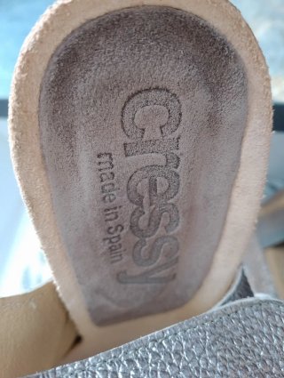 Sandalias tacón Cressy piel perforada