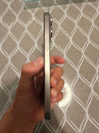 iPhone 15 Pro Max Plata Como Nuevo
