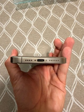iPhone 15 Pro Max Plata Como Nuevo