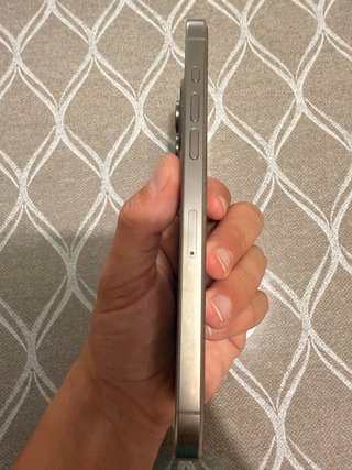 iPhone 15 Pro Max Plata Como Nuevo