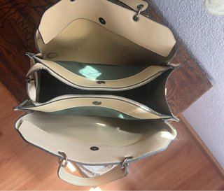 Bolso Volum tipo maletín.