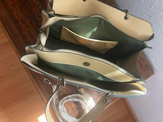 Bolso Volum tipo maletín.