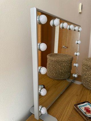 Espejo tocador con luces LED y carga