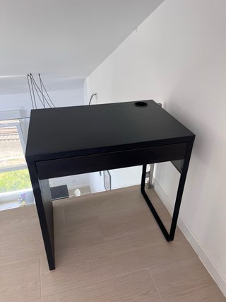Escritorio IKEA MICKE Negro/Marrón