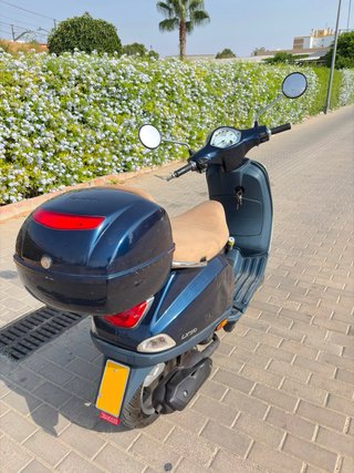 Vespa LX 50 2T Azul